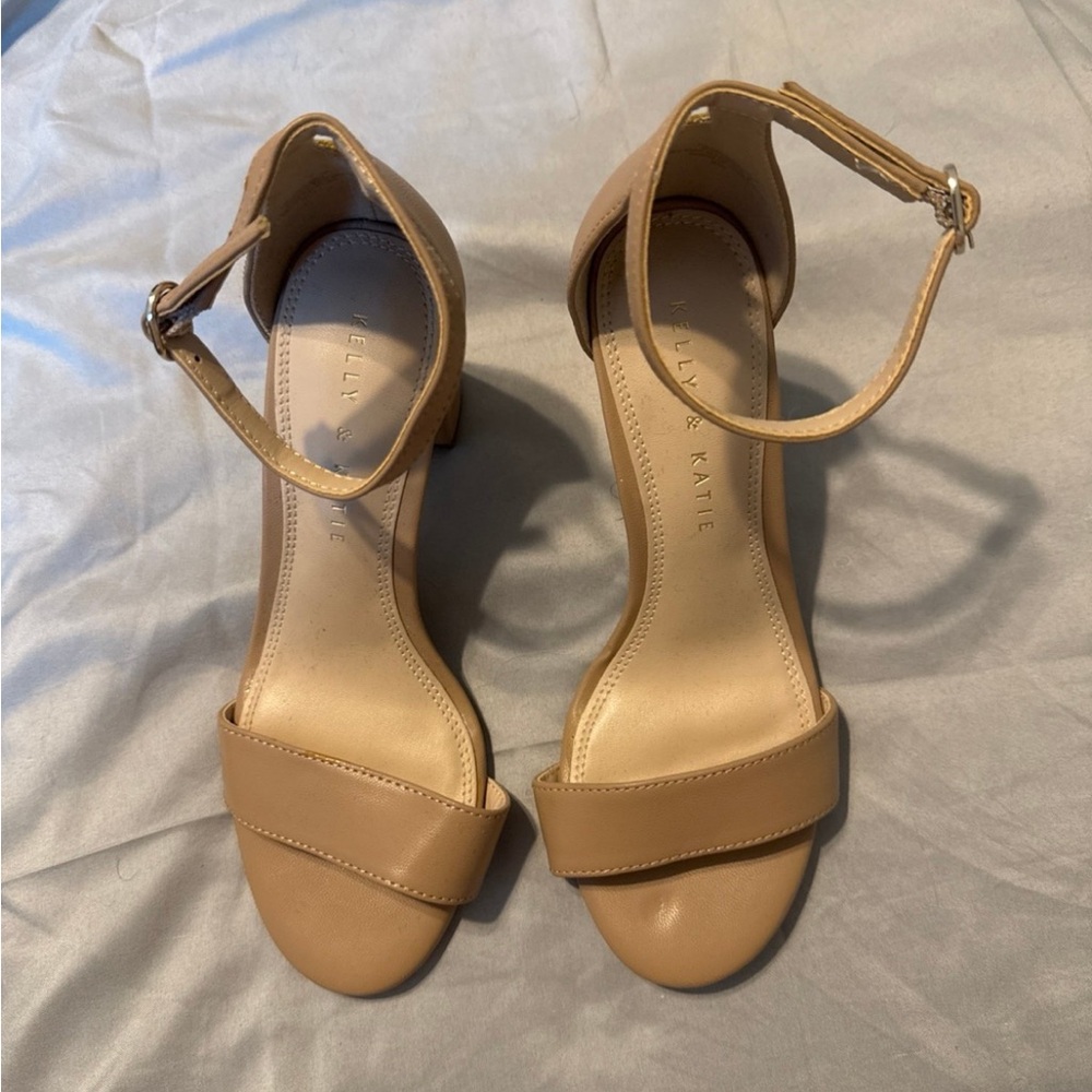 Kelly and Katy high heels. size 6 w taupe